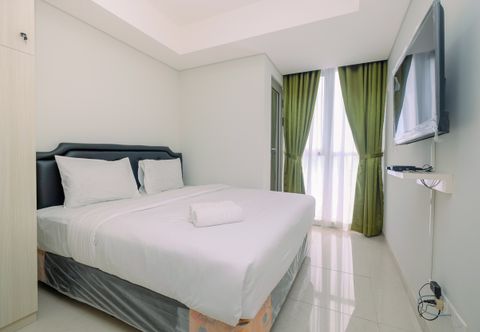 Bedroom Cozy 1BR Apartment at Gold Coast near PIK By Travelio
