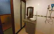 In-room Bathroom 3 KATA THAI HOUSE