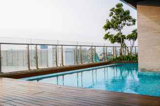 Swimming Pool 4 Cozy and Warm Studio Apartment at Menteng Park By Travelio