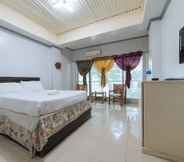 Bedroom 3 RedDoorz Plus at Subic 2n2 Beach Resort Zambales