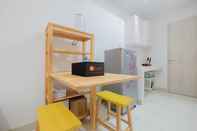 Lobi Simply Studio at Azalea Suites Cikarang Apartment By Travelio
