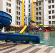 Kolam Renang 3 Minimalist Pool View Studio @ Paramount Skyline Apartment By Travelio