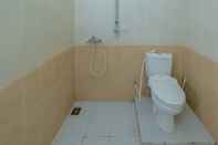 In-room Bathroom OYO 3529 Residence Jessy Syariah