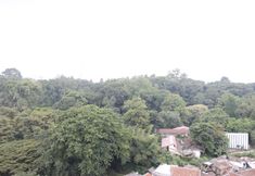 周邊景點與觀光 7 Trendy and Spacious Studio Apartment at Jarrdin Cihampelas By Travelio