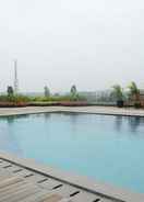 SWIMMING_POOL Cozy Studio @ Tree Park Apartment near BSD By Travelio