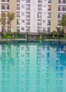 SWIMMING_POOL Compact and Cozy Cinere Resort Studio Apartment By Travelio