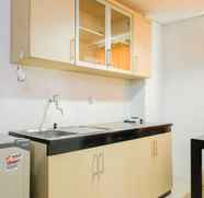 Ruang untuk Umum 2 Modern and Convenient Studio The Habitat Apartment By Travelio