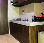 Ruang untuk Umum 2 Homey and Relax Studio @ U Residence Apartment By Travelio