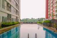 Swimming Pool Comfy 2BR Apartment at Taman Melati Margonda By Travelio