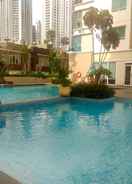SWIMMING_POOL Deluxe 3BR Apartment at Springhill Terrace Residence By Travelio