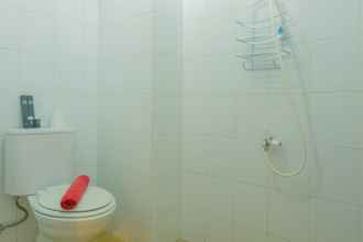 Toilet Kamar 4 New Studio Apartment at Gunung Putri Square By Travelio