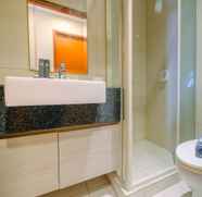 In-room Bathroom 5 Brand New and Posh 2BR Kuningan Place Apartment By Travelio
