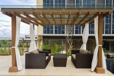 Lobi Elegant 1BR Branz BSD Apartment By Travelio