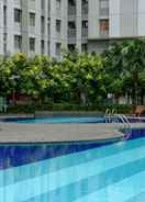 SWIMMING_POOL Comfy Studio Room @ Green Bay Pluit Apartment By Travelio