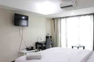 Bedroom 4 Studio Room Strategic Apartment at Tamansari La Grande By Travelio