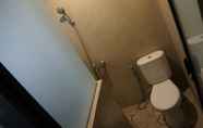 Toilet Kamar 6 D'paragon Kerten