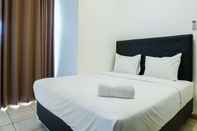 Bilik Tidur 2BR Minimalist and Warm at M-Town Apartment By Travelio 