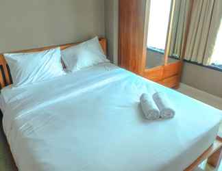 Phòng ngủ 2 Near Pondok Indah Mall 2BR Hampton's Park Apartment By Travelio