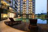 Lobi Warm and Cozy 2BR Park Signature Grande Apartment By Travelio