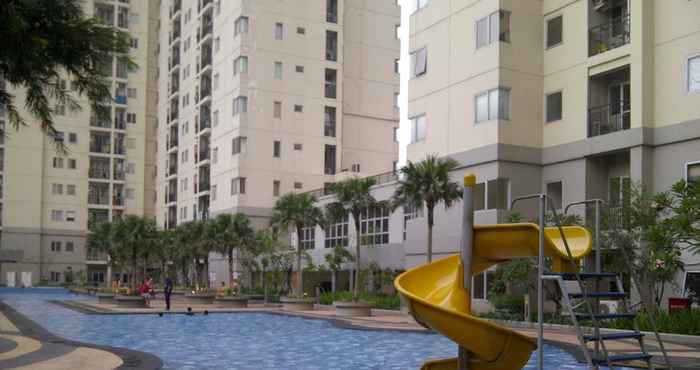 Lobi Furnished & Spacious 2BR Maple Park Apartment By Travelio