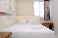 Bilik Tidur Furnished & Spacious 2BR Maple Park Apartment By Travelio