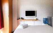 Kamar Tidur 3 Great Location Studio Sunter Park View Apartment By Travelio