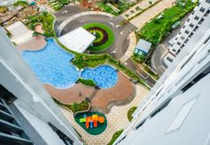 Swimming Pool 3 Studio Modern Akasa Pure Living BSD Apartment By Travelio