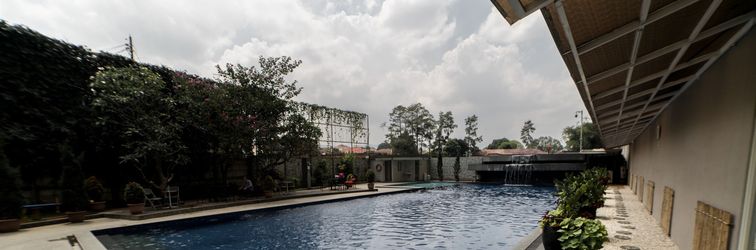 大堂 Studio Modern Apartment at Galeri Ciumbuleuit 2 By Travelio