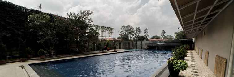 Lobi Studio Modern Apartment at Galeri Ciumbuleuit 2 By Travelio