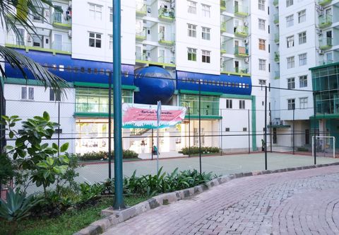 Bangunan 2BR Relaxing Simply Pancoran Riverside Apartment By Travelio