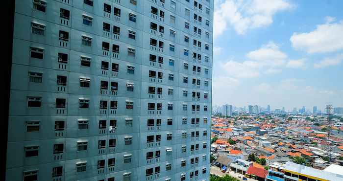 Lobby Studio Spacious Room at Green Pramuka Apartment By Travelio