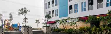 Kolam Renang 2 Cozy Studio Grand Dhika City Apartment By Travelio