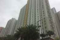 ล็อบบี้ Simply Spacious 1BR at Green Bay Condominium Apartment By Travelio