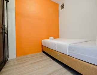 Kamar Tidur 2 2BR Newly Renovated Apartment Gading Nias Residence By Travelio