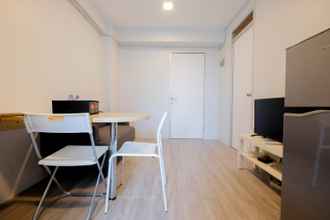 Kamar Tidur 4 2BR Newly Renovated Apartment Gading Nias Residence By Travelio