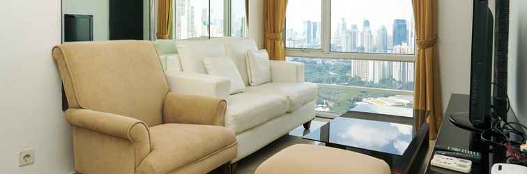 Lobi 3BR Luxurious Apartment at FX Residence Sudirman By Travelio