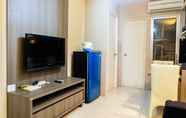 Kamar Tidur 7 Warm 2BR Green Palace Apartment By Travelio