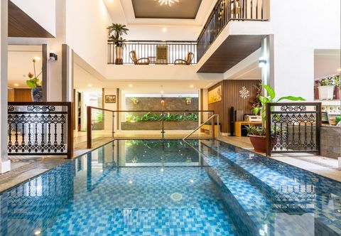 スイミングプール V&T Apartment