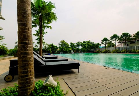 Swimming Pool Best Studio Room Apartment at Capitol Park Residence By Travelio