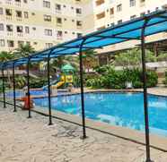 Kolam Renang 2 Simply 2BR Kebagusan City Apartment By Travelio