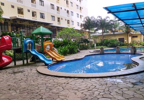 Lobi Simply 2BR Kebagusan City Apartment By Travelio
