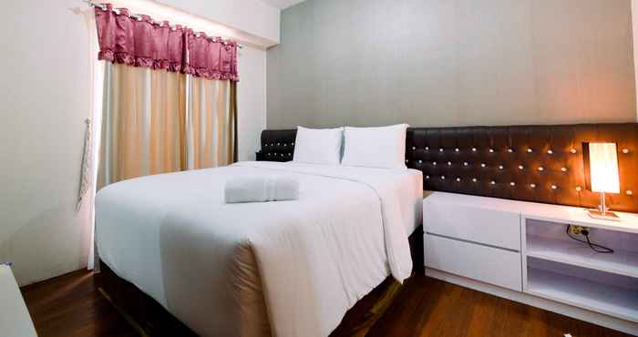 Kamar Tidur Minimalist 2BR Gading Greenhill Apartment By Travelio