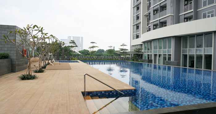 Kolam Renang Homey Studio Ciputra Internasional Apartment By Travelio