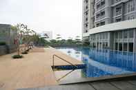 Kolam Renang Homey Studio Ciputra Internasional Apartment By Travelio