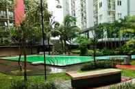 Lobby 2BR Homey Apartment at Paragon Village By Travelio