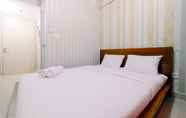 Bedroom 6 Cozy Studio Apartment at Springlake Summarecon Bekasi By Travelio