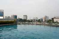 Swimming Pool Tranquil 1BR Apartment at GP Plaza By Travelio