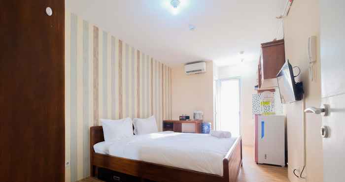 Bedroom Studio Elegant Bassura Apartment By Travelio