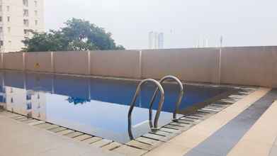 Swimming Pool 4 Studio Modern at Margonda Residence 5 By Travelio