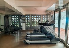 Fitness Center 5 2BR Homey Paddington Heights Apartment By Travelio